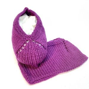 NWT Hand Knit Ladies House Slippers in Royal Purple Size Large